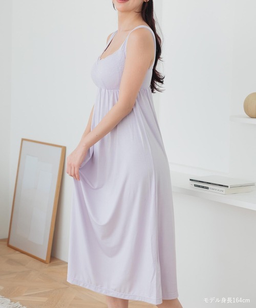 fran de lingerie（フランデランジェリー）の「ナイトブラ付きルーム＆ラウンジウェアナイトブラ付きワンピース 「ルナイト ワンピース」 ワンピース（ルームウェア/パジャマ・レディース・セージグリーン/ピンク系その他/シルバーグレー/ブラック/ラベンダー/ネイビー・M/L）」の13枚目の写真