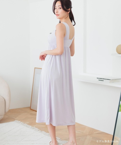 fran de lingerie（フランデランジェリー）の「ナイトブラ付きルーム＆ラウンジウェアナイトブラ付きワンピース 「ルナイト ワンピース」 ワンピース（ルームウェア/パジャマ・レディース・セージグリーン/ピンク系その他/シルバーグレー/ブラック/ラベンダー/ネイビー・M/L）」の16枚目の写真