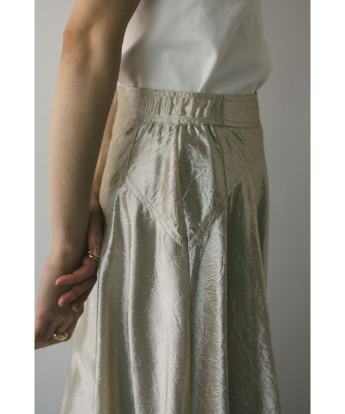 STYLEMIXER（スタイルミキサー）の「グロッシーフレアスカート（スカート・レディース・ブロンズ/シルバー/ブラック・SMALL/MEDIUM）」の7枚目の写真