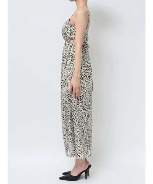 GYDA（ジェイダ）の「BACKウエストOPENキャミワンピース（ワンピース・レディース・ブラック/その他1・FREE）」の11枚目の写真