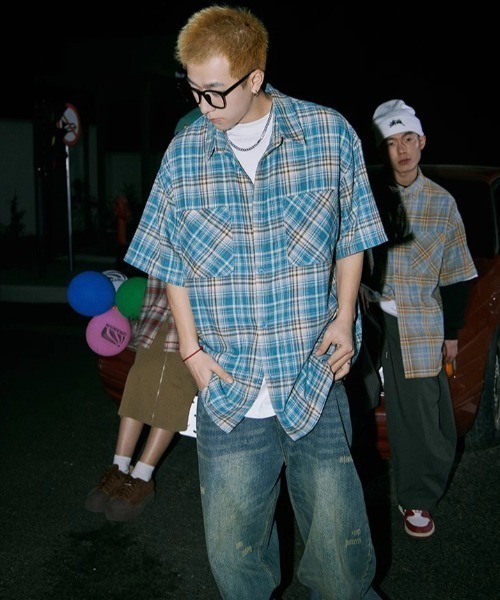 MGV（エムジーヴィー）の「Street Check Short-Sleeve Shirt（シャツ/ブラウス・メンズ・レッド/イエロー/ブルー・MEDIUM/LARGE/X-LARGE）」の2枚目の写真