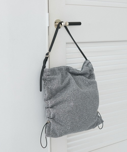 VIS（ビス）の「ラメニットクシュクシュショルダー（ショルダーバッグ・レディース・ゴールド系その他2/シルバー系その他2/ブラック・FREE）」の3枚目の写真