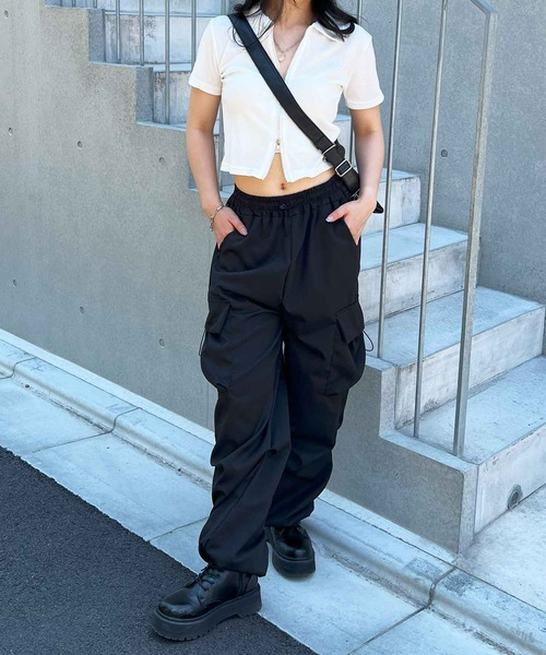 frunco(フランコ)の「襟付ジップリブTシャツ(Tシャツ/カットソー・レディース・グレー/ホワイト/ピンク・MEDIUM)」の17枚目の写真