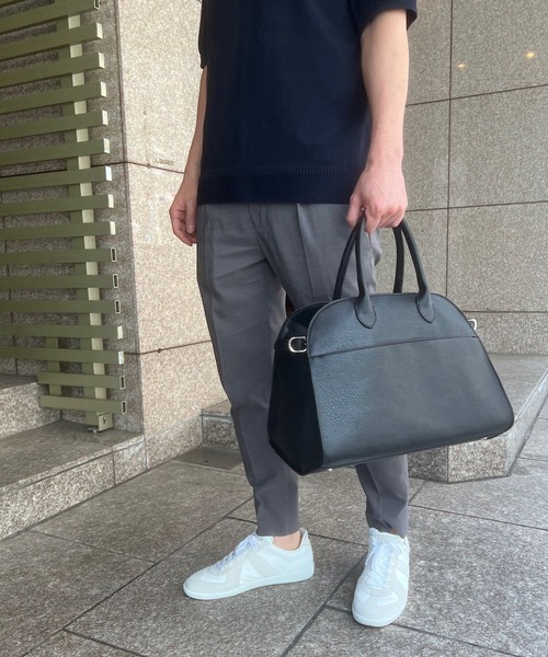 KOBE LETTUCE（コウベレタス）の「ショルダーベルト付きA4バッグ（ボストンバッグ・レディース・グレイッシュベージュ/ブラック/ダークブラウン/ブラウン系/ブラック系/キャメル・F）」の22枚目の写真