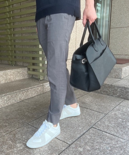 KOBE LETTUCE（コウベレタス）の「ショルダーベルト付きA4バッグ（ボストンバッグ・レディース・グレイッシュベージュ/ブラック/ダークブラウン/ブラウン系/ブラック系/キャメル・F）」の21枚目の写真