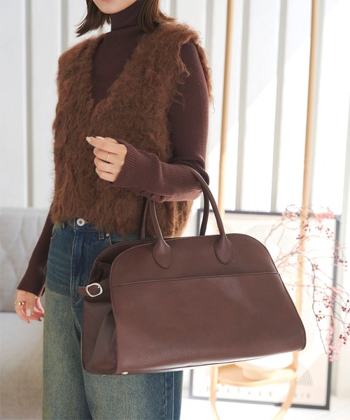 KOBE LETTUCE（コウベレタス）の「ショルダーベルト付きA4バッグ（ボストンバッグ・レディース・グレイッシュベージュ/ブラック/ダークブラウン/ブラウン系/ブラック系/キャメル・F）」の9枚目の写真