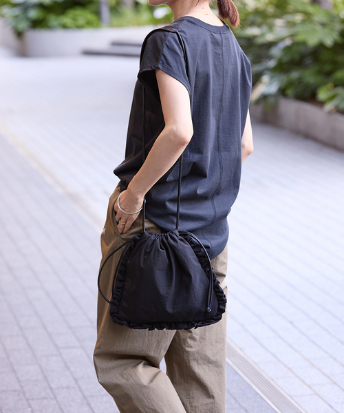 IENA(イエナ)の「ALLA HOLLON/オラホロン ナイロンフリルバッグ A3043PBG025(ハンドバッグ・レディース・ブラック・FREE)」の14枚目の写真