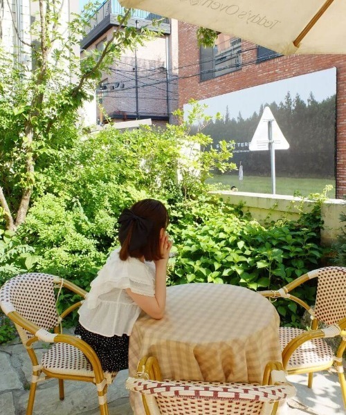 flower(フラワー)の「バタフライブラウス(シャツ/ブラウス・レディース・ホワイト/イエロー・FREE)」の9枚目の写真
