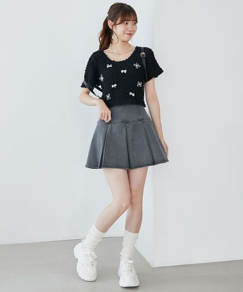 MAJESTIC LEGON(マジェスティックレゴン)の「アソートビジューシャーリングT(Tシャツ/カットソー・レディース・ブラック/アイボリー/ベージュ・MEDIUM)」の17枚目の写真