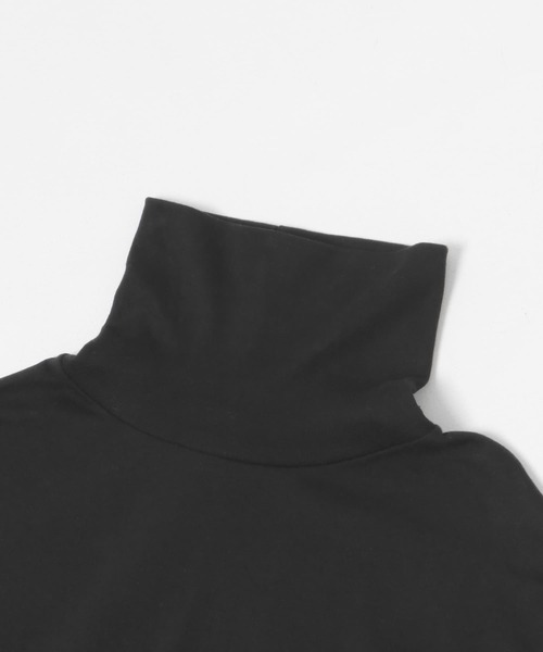 URBAN RESEARCH（アーバンリサーチ）の「久米繊維別注タートルネックLONG-SLEEVE T-SHIRTS（Tシャツ/カットソー・メンズ・ブラック/ホワイト/レッド/ブルー系その他・MEDIUM/LARGE）」の18枚目の写真