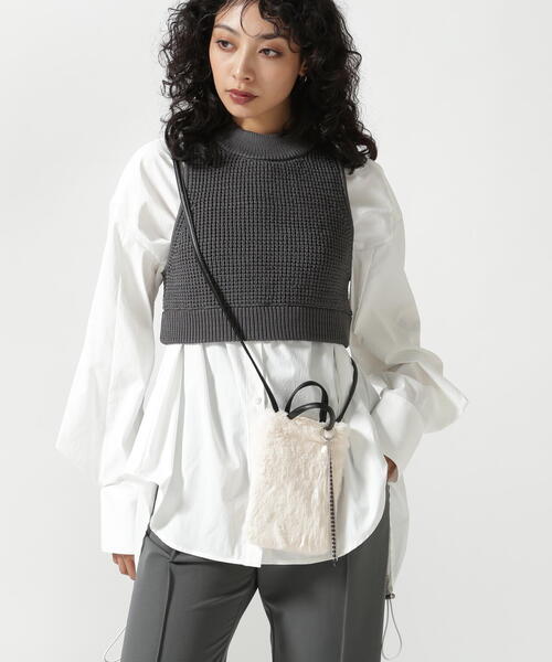 B'2nd(ビーセカンド)の「COTTABAL (コッタバル) ファーショルダー(ショルダーバッグ・レディース・チャコールグレー/アイボリー/ブルー・F)」の16枚目の写真