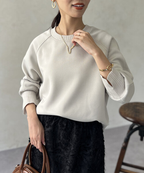 Chez toi（シェトワ）の「軽量ボンディングラグランプルオーバー（Tシャツ/カットソー・レディース・ブラック/グレー/アイボリー/イエロー・FREE）」の5枚目の写真