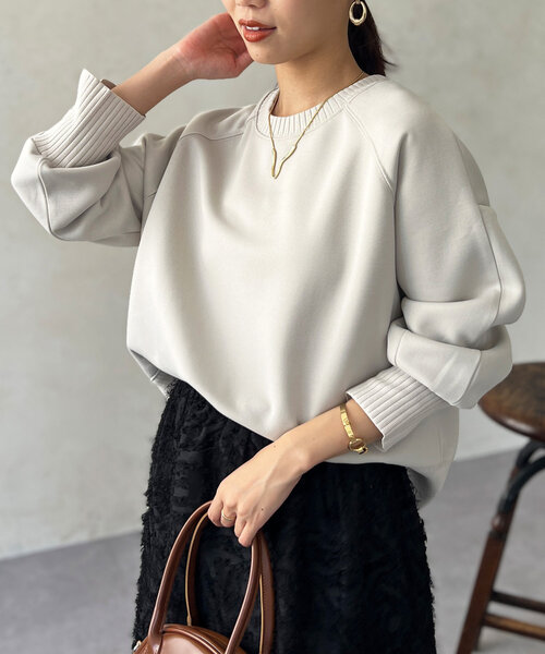 Chez toi（シェトワ）の「軽量ボンディングラグランプルオーバー（Tシャツ/カットソー・レディース・ブラック/グレー/アイボリー/イエロー・FREE）」の6枚目の写真