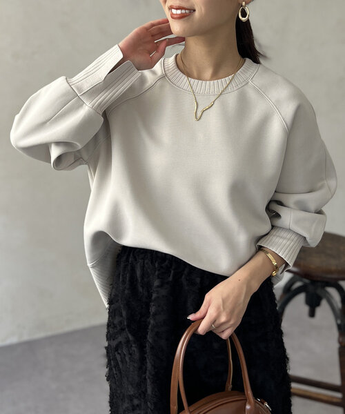 Chez toi（シェトワ）の「軽量ボンディングラグランプルオーバー（Tシャツ/カットソー・レディース・ブラック/グレー/アイボリー/イエロー・FREE）」の8枚目の写真