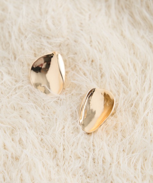 CIAOPANIC TYPY（チャオパニックティピー）の「lilニュアンスオーバルピアス（ピアス（両耳用）・レディース・シルバー/ゴールド・ONE SIZE）」の7枚目の写真