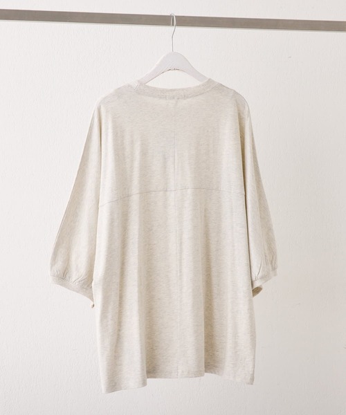 NAO（ナオ）の「ネックワンポイント７分袖Ｔシャツ（Tシャツ/カットソー・レディース・オートミール/ブラック/グレイッシュベージュ・FREE）」の8枚目の写真