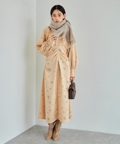 VIS（ビス）の「オリジナル花柄クリンクル加工ワンピース（ワンピース・レディース・ブルー系その他/ベージュ・FREE）」の9枚目の写真