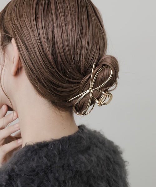 SMELLY（スメリー）の「メタルリボンバンス（バレッタ/ヘアクリップ・レディース・ゴールド・-）」の3枚目の写真