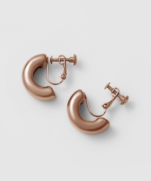 ciite' surgical stainless(シーテサージカルステンレス)の「【 金属アレルギー対応 】 ニュアンスボリューム イヤリング サージカルステンレス (両耳用)(イヤリング・レディース・ゴールド/シルバー・FREE)」の4枚目の写真