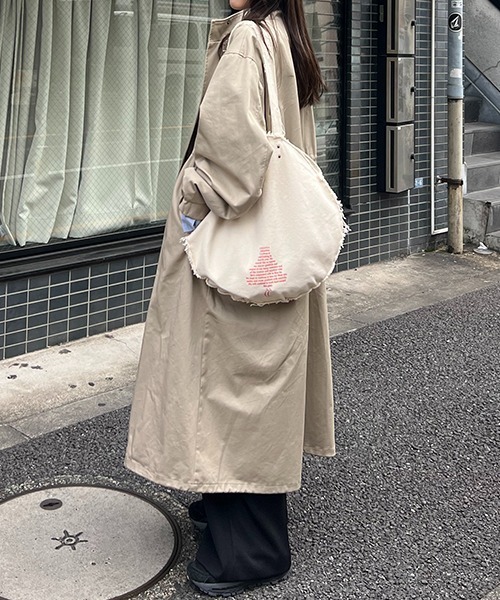 CREDONA(クレドナ)の「CIRCLE TOTE BAG/サークルトートバッグ(トートバッグ・レディース・ブラック/アイボリー・FREE)」の19枚目の写真