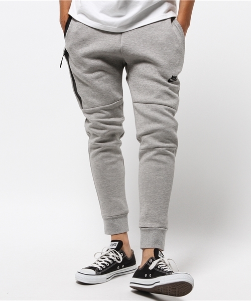 NIKE SPORTSWEAR（ナイキスポーツウェアー）の「NIKE: 『TEC FLEECE』 パンツ（その他パンツ・メンズ・グレー/ブラック/グレー系その他・MEDIUM/LARGE/SMALL）」の3枚目の写真