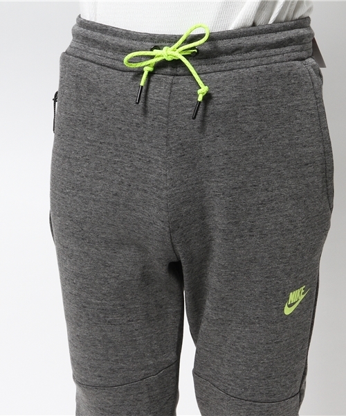 NIKE SPORTSWEAR（ナイキスポーツウェアー）の「NIKE: 『TEC FLEECE』 パンツ（その他パンツ・メンズ・グレー/ブラック/グレー系その他・MEDIUM/LARGE/SMALL）」の12枚目の写真