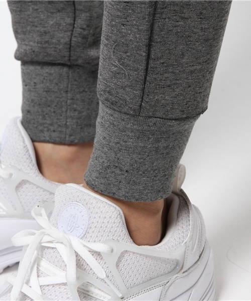 NIKE SPORTSWEAR（ナイキスポーツウェアー）の「NIKE: 『TEC FLEECE』 パンツ（その他パンツ・メンズ・グレー/ブラック/グレー系その他・MEDIUM/LARGE/SMALL）」の7枚目の写真