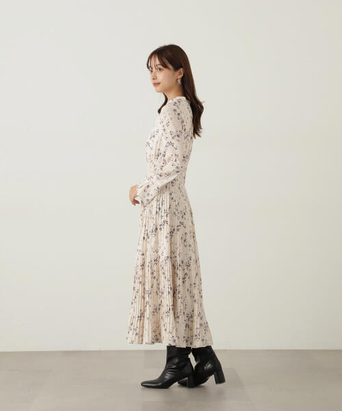 PROPORTION BODY DRESSING(プロポーションボディドレッシング)の「フラワープリントワンピース / 1214240508(ワンピース・レディース・オフホワイト/ブラック/ブラウン/ピンク・SMALL/MEDIUM)」の7枚目の写真