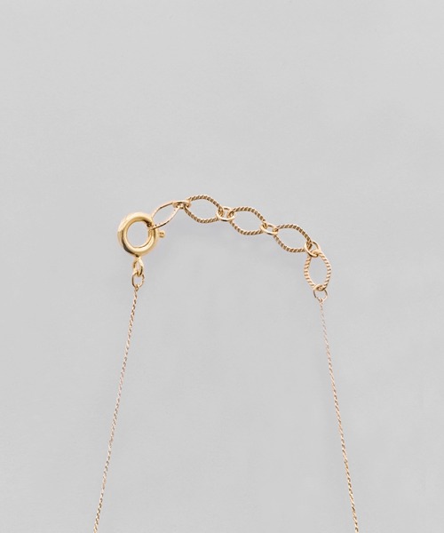 Phoebe（フィービィー）の「【金属アレルギー対応】ラッキーホースシューネックレス/全長:約40.5cm+3cm/ニッケルフリー（ネックレス・レディース・イエローゴールド・FREE）」の6枚目の写真