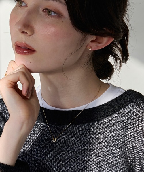 Phoebe(フィービィー)の「【金属アレルギー対応】ラッキーホースシューネックレス/全長:約40.5cm+3cm/ニッケルフリー/馬蹄/バテイ/ホースシュー(ネックレス・レディース・イエローゴールド・FREE)」の8枚目の写真