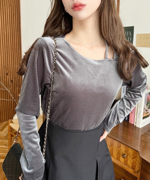 moment+（モーメントプラス）の「アシンメトリーネックシャイニーベロアトップス（Tシャツ/カットソー・レディース・ブラック/グレイッシュベージュ/チャコールグレー/ブラウン・M/L）」の15枚目の写真
