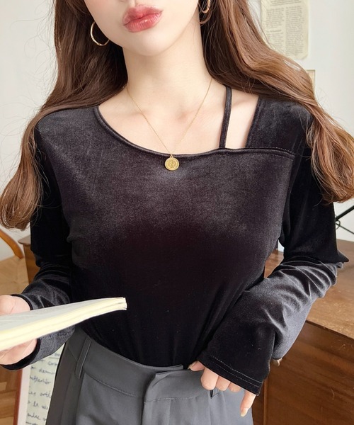 moment+(モーメントプラス)の「アシンメトリーネックシャイニーベロアトップス(Tシャツ/カットソー・レディース・ブラック/グレイッシュベージュ/チャコールグレー/ブラウン・M/L)」の22枚目の写真