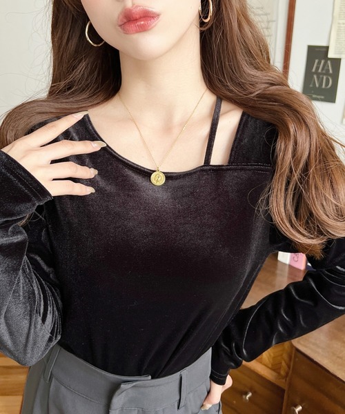 moment+(モーメントプラス)の「アシンメトリーネックシャイニーベロアトップス(Tシャツ/カットソー・レディース・ブラック/グレイッシュベージュ/チャコールグレー/ブラウン・M/L)」の21枚目の写真
