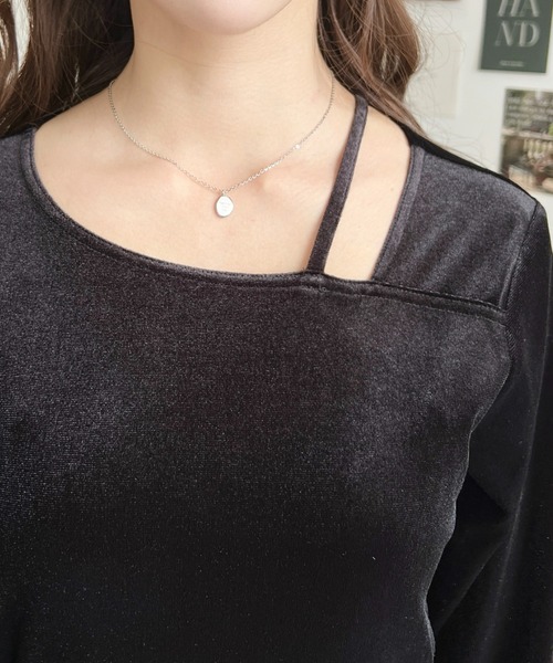 moment+（モーメントプラス）の「アシンメトリーネックシャイニーベロアトップス（Tシャツ/カットソー・レディース・ブラック/グレイッシュベージュ/チャコールグレー/ブラウン・M/L）」の10枚目の写真
