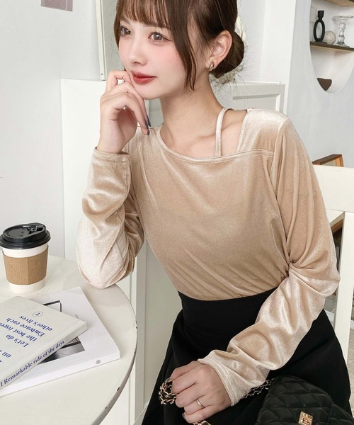 moment+(モーメントプラス)の「アシンメトリーネックシャイニーベロアトップス(Tシャツ/カットソー・レディース・ブラック/グレイッシュベージュ/チャコールグレー/ブラウン・M/L)」の18枚目の写真