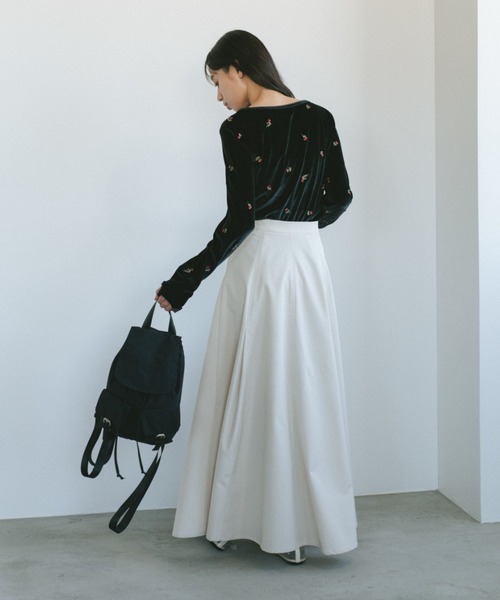 VANNIE U（ヴァニーユー）の「ベロアフラワー刺繍トップス（Tシャツ/カットソー・レディース・ブラック・FREE）」の13枚目の写真