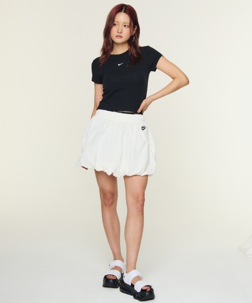 NIKE(ナイキ)の「ナイキ スポーツウェア チル ニット ウィメンズ Tシャツ / Nike Sportswear Chill Knit Women's T-Shirt FV5509-010 Black(Tシャツ/カットソー・レディース・ブラック・S/M/L/2XL/XL/XS)」の3枚目の写真