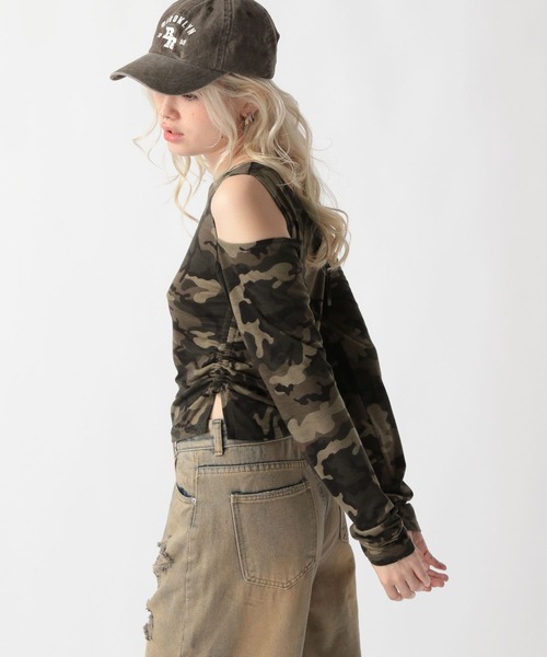 FOREVER 21(フォーエバー トゥエンティーワン)の「【2025SS】肩リボンコンパクトオフショルトップス(Tシャツ/カットソー・レディース・カモフラージュ/オフホワイト/ブラック・MEDIUM/SMALL)」の13枚目の写真