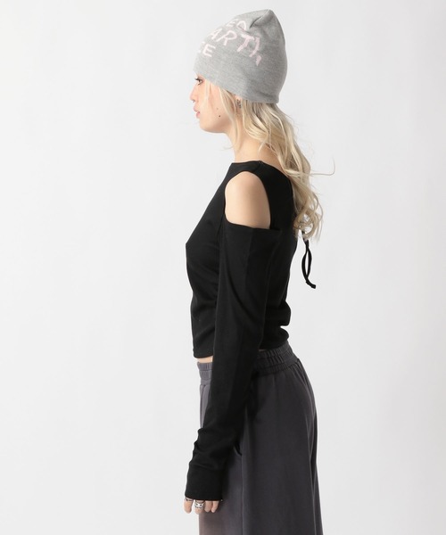 FOREVER 21(フォーエバー トゥエンティーワン)の「【2025SS】肩リボンコンパクトオフショルトップス(Tシャツ/カットソー・レディース・カモフラージュ/オフホワイト/ブラック・MEDIUM/SMALL)」の19枚目の写真