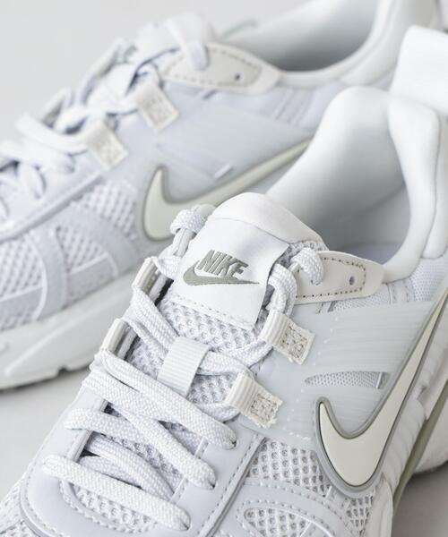 NIKE(ナイキ)の「NIKE/ナイキ ウィメンズ V2K ラン(スニーカー・レディース・グレー/ブラック・23/24/25)」の17枚目の写真