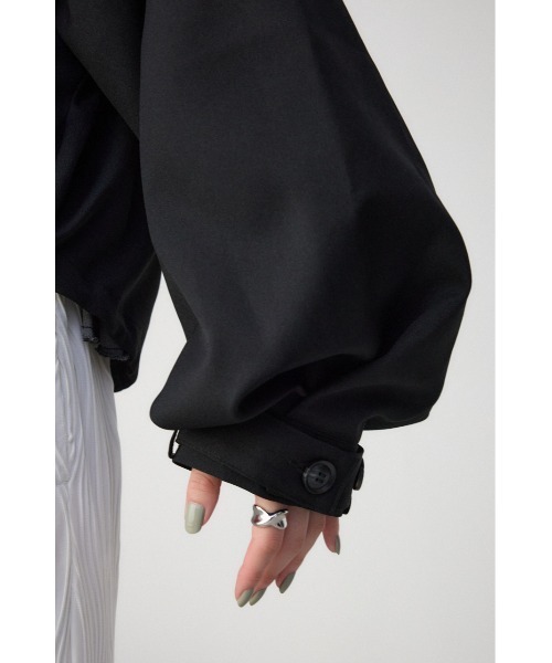 AZUL by moussy（アズールバイマウジー）の「ボリュームスリーブクロップドシャツブルゾン（ブルゾン・レディース・アイボリー/グレー/ブラック・FREE）」の18枚目の写真