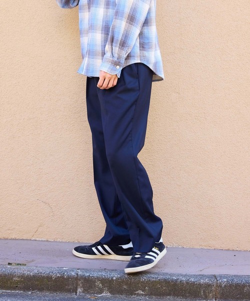 ADAM ET ROPE'(アダムエロペ)の「【WILD LIFE TAILOR】ウーステッド ワイド ストレート スラックス(スラックス・メンズ・チャコールグレー/ブラック/ネイビー・L/M)」の7枚目の写真