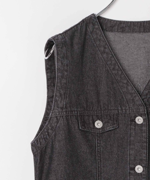 LEPSIM(レプシィム)の「デニムジレワンピース 299923(ワンピース・レディース・ネイビー/ブラック・FREE)」の11枚目の写真