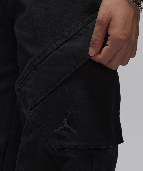 JORDAN BRAND(ジョーダンブランド)の「JORDAN BRAND WMNS CHICAGO PANT 24 FV7099(カーゴパンツ・メンズ・ブラック・S/XS)」の5枚目の写真