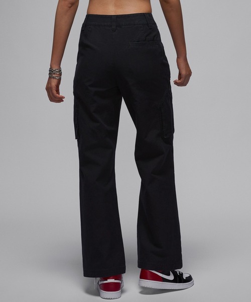 JORDAN BRAND(ジョーダンブランド)の「JORDAN BRAND WMNS CHICAGO PANT 24 FV7099(カーゴパンツ・メンズ・ブラック・S/XS)」の2枚目の写真