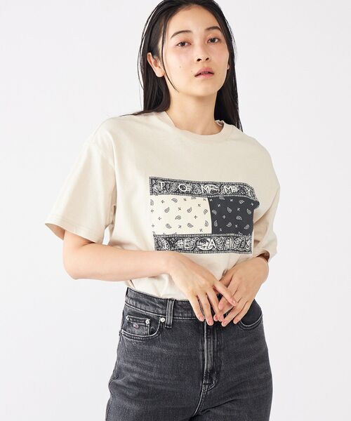 [ JEANS] リラックスペイズリーフラッグTシャツ ★大人気★ セール】Levi's/リーバイス リラックスフィット Tシャツ