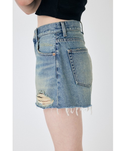 MOUSSY(マウジー)の「CUT OFF DAMAGE ショートパンツ(デニムパンツ・レディース・ブルー/ライトブルー・1/2/0)」の10枚目の写真