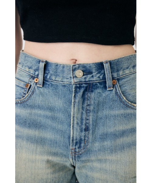 MOUSSY(マウジー)の「CUT OFF DAMAGE ショートパンツ(デニムパンツ・レディース・ブルー/ライトブルー・1/2/0)」の12枚目の写真