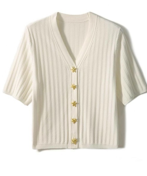 maison de LATIR(メゾンドラティール)の「夏服を上品に遊び心のあるスターボタン半袖サマーニットカーデ(カーディガン/ボレロ・レディース・ブラック/ホワイト・ONESIZE)」の10枚目の写真