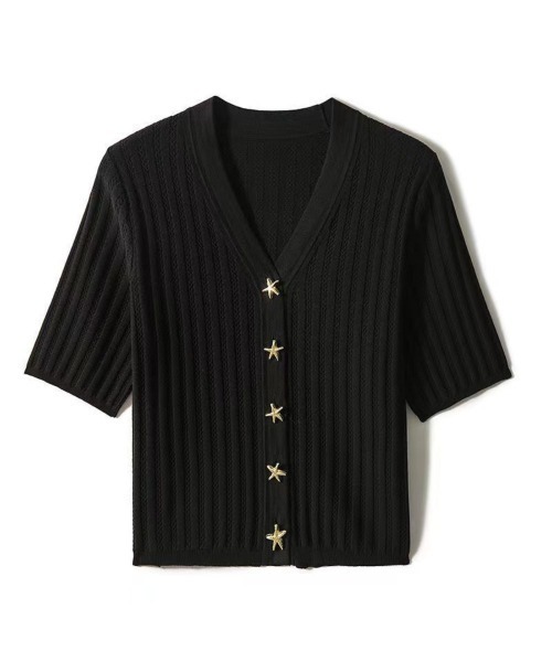 maison de LATIR(メゾンドラティール)の「夏服を上品に遊び心のあるスターボタン半袖サマーニットカーデ(カーディガン/ボレロ・レディース・ブラック/ホワイト・ONESIZE)」の12枚目の写真
